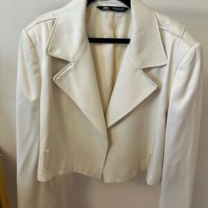 Zara Silky Satin Ivory Cropped Structured Bridal Blazer Jacket in Size XS